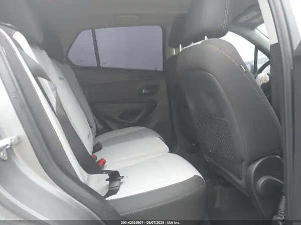 3GNCJKSB2LL193772 2020 CHEVROLET TRAX - Image 8
