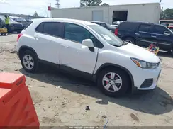 3GNCJKSB2LL198518 2020 CHEVROLET TRAX