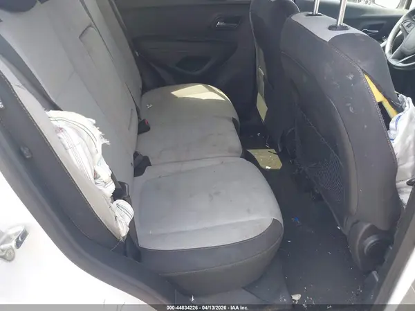 3GNCJKSB2LL198518 2020 CHEVROLET TRAX - Image 8