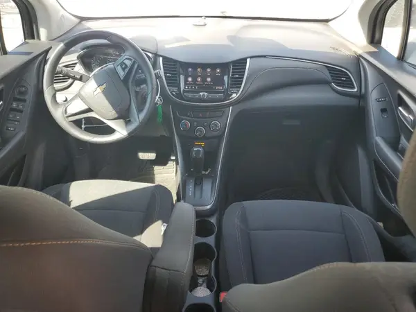 3GNCJKSB2LL200705 2020 CHEVROLET TRAX - Image 8