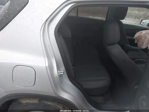 3GNCJKSB2LL201997 2020 CHEVROLET TRAX - Image 8