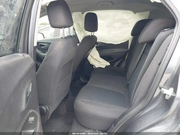 3GNCJKSB2LL211428 2020 CHEVROLET TRAX - Image 8