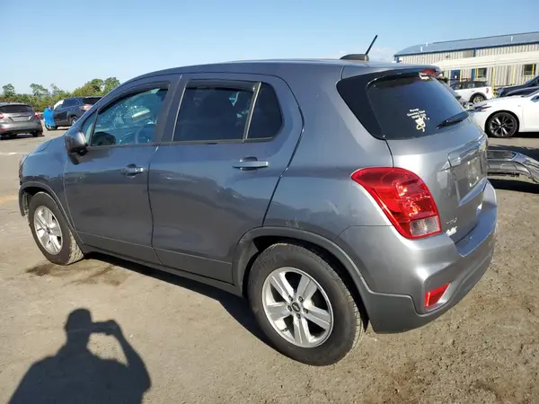 3GNCJKSB2LL214622 2020 CHEVROLET TRAX - Image 2