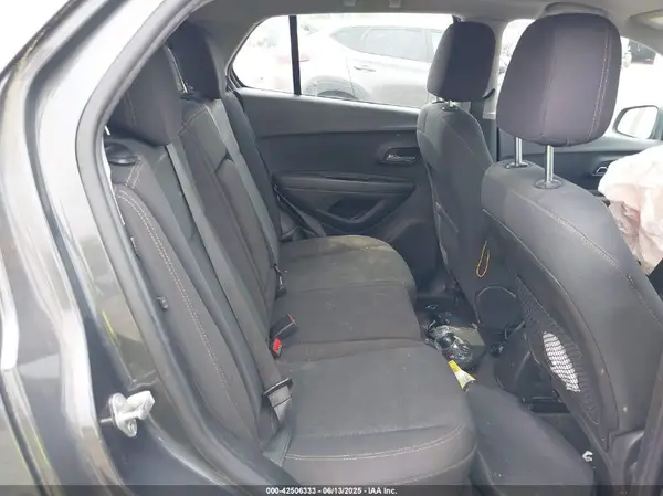 3GNCJKSB2LL224969 2020 CHEVROLET TRAX - Image 8
