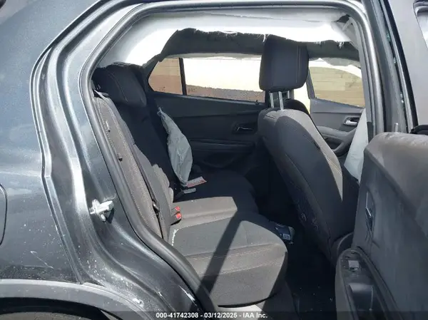 3GNCJKSB2LL273525 2020 CHEVROLET TRAX - Image 8