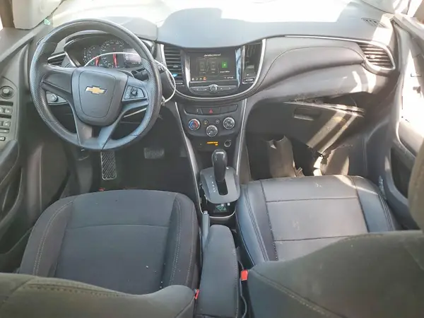 3GNCJKSB2LL280748 2020 CHEVROLET TRAX - Image 8