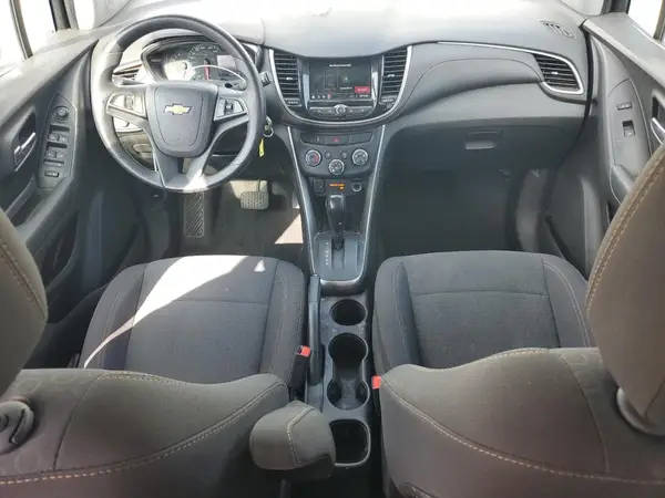 3GNCJKSB2LL284623 2020 CHEVROLET TRAX - Image 8