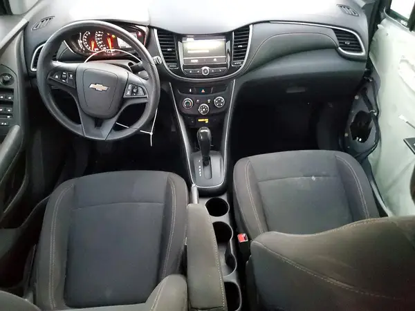 3GNCJKSB2LL285707 2020 CHEVROLET TRAX - Image 8