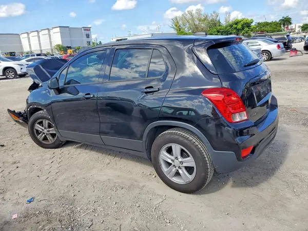 3GNCJKSB2LL289871 2020 CHEVROLET TRAX - Image 2