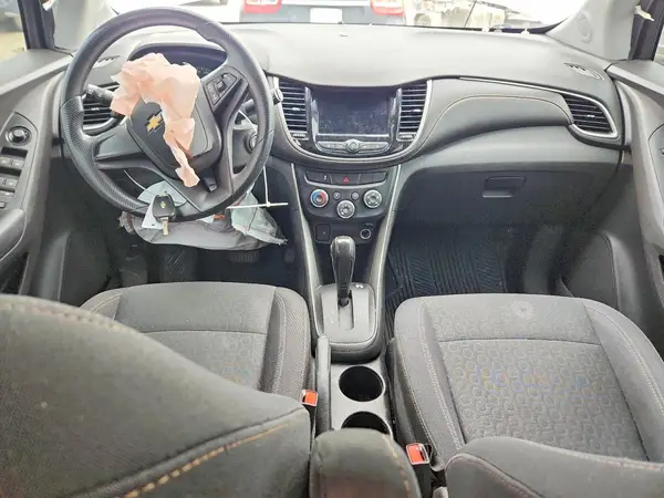 3GNCJKSB2LL295069 2020 CHEVROLET TRAX - Image 8