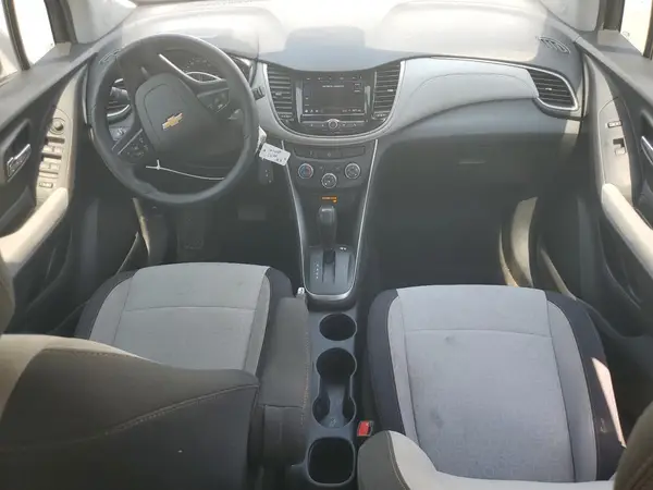 3GNCJKSB2LL319810 2020 CHEVROLET TRAX - Image 8