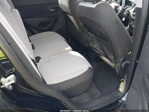 3GNCJKSB2LL322240 2020 CHEVROLET TRAX - Image 8