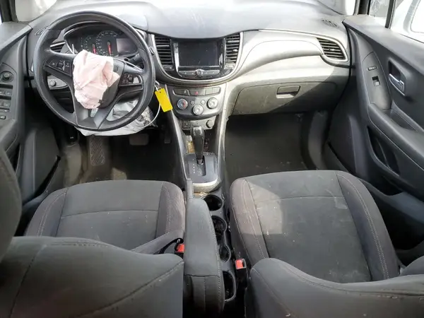 3GNCJKSB2LL322934 2020 CHEVROLET TRAX - Image 8