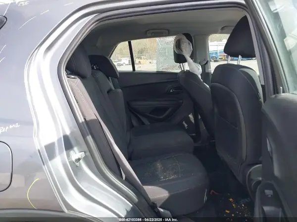 3GNCJKSB2LL326823 2020 CHEVROLET TRAX - Image 8
