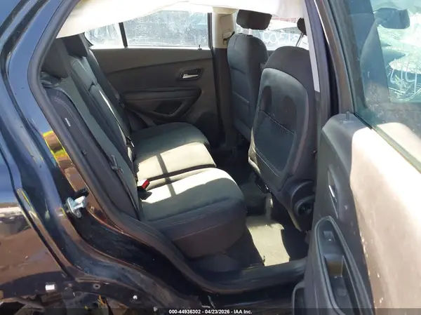 3GNCJKSB2LL329172 2020 CHEVROLET TRAX - Image 8