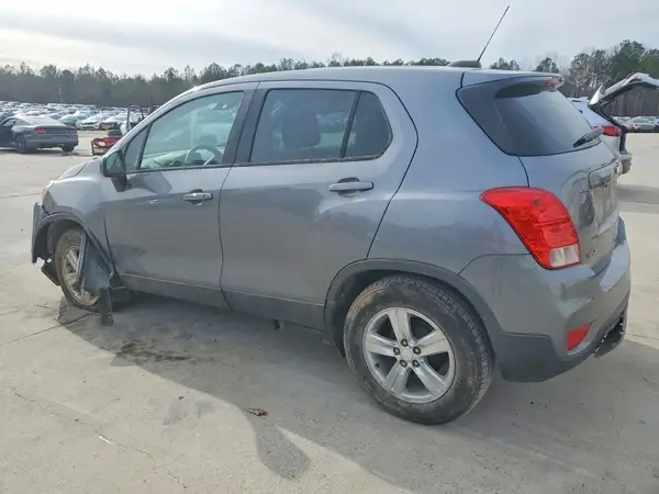 3GNCJKSB2LL341497 2020 CHEVROLET TRAX - Image 2