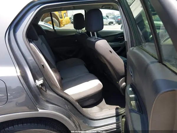 3GNCJKSB3GL140861 2016 CHEVROLET TRAX - Image 8