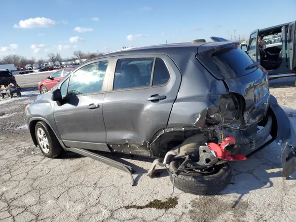 3GNCJKSB3GL171012 2016 CHEVROLET TRAX - Image 2