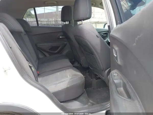 3GNCJKSB3GL203957 2016 CHEVROLET TRAX - Image 8