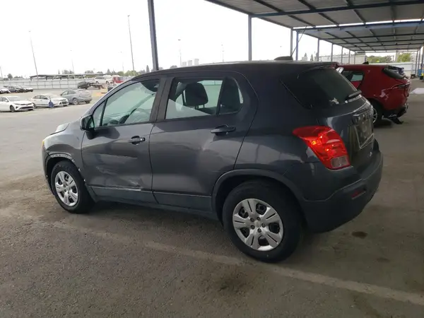 3GNCJKSB3GL236425 2016 CHEVROLET TRAX - Image 2