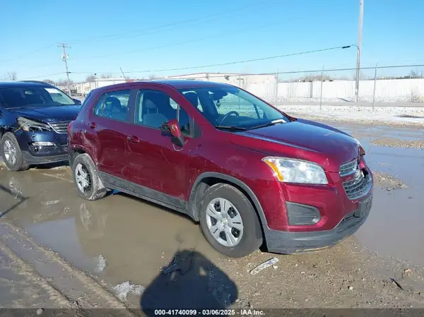 3GNCJKSB3GL246050 2016 CHEVROLET TRAX - Image 1