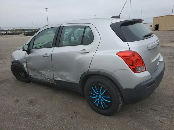 3GNCJKSB3GL257985 2016 CHEVROLET TRAX - Image 2