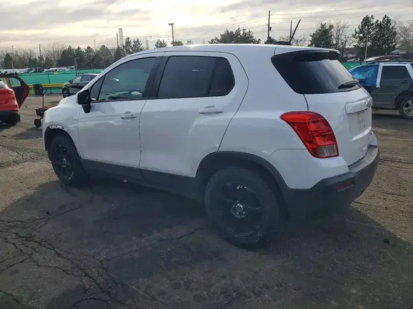 3GNCJKSB3GL260336 2016 CHEVROLET TRAX - Image 2