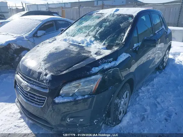 3GNCJKSB3GL270865 2016 CHEVROLET TRAX - Image 2