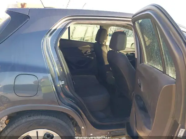 3GNCJKSB3GL276682 2016 CHEVROLET TRAX - Image 8