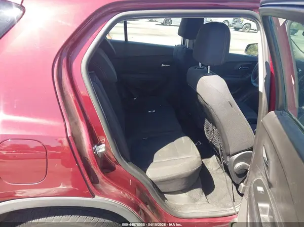 3GNCJKSB3HL148587 2017 CHEVROLET TRAX - Image 8