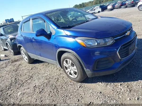 3GNCJKSB3HL172887 2017 CHEVROLET TRAX - Image 1