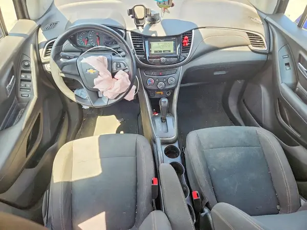 3GNCJKSB3HL172937 2017 CHEVROLET TRAX - Image 8