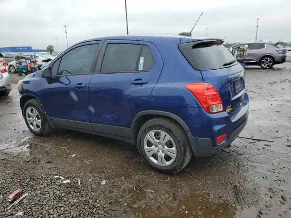 3GNCJKSB3HL175577 2017 CHEVROLET TRAX - Image 2