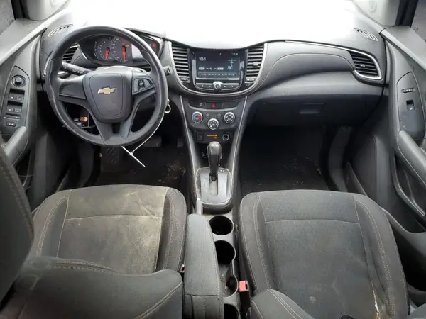3GNCJKSB3HL175577 2017 CHEVROLET TRAX - Image 8
