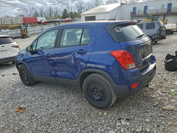 3GNCJKSB3HL176664 2017 CHEVROLET TRAX - Image 2