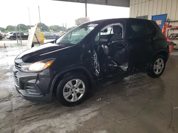 3GNCJKSB3HL178687 2017 CHEVROLET TRAX - Image 1