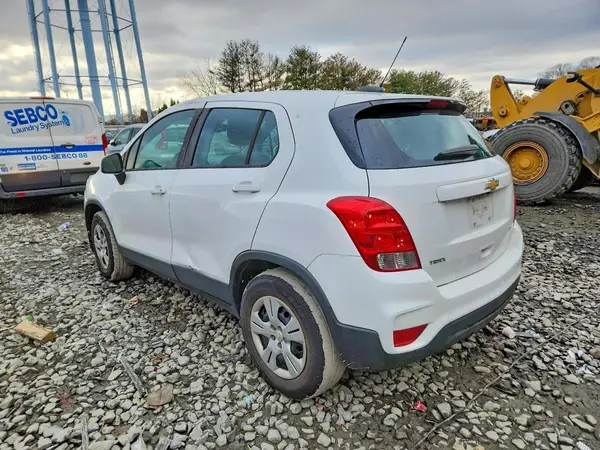 3GNCJKSB3HL193108 2017 CHEVROLET TRAX - Image 2