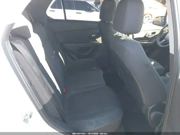 3GNCJKSB3HL206150 2017 CHEVROLET TRAX - Image 8