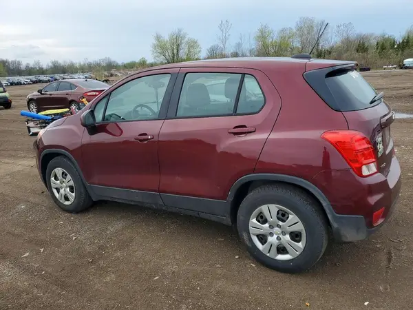 3GNCJKSB3HL208917 2017 CHEVROLET TRAX - Image 2