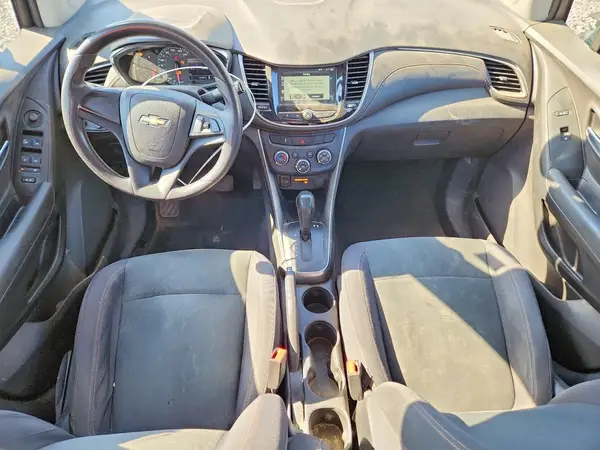 3GNCJKSB3HL221330 2017 CHEVROLET TRAX - Image 8