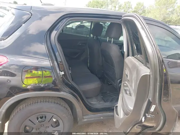 3GNCJKSB3HL227452 2017 CHEVROLET TRAX - Image 8