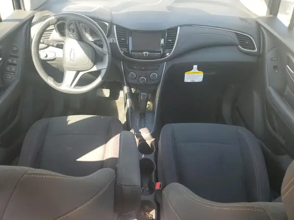 3GNCJKSB3HL232943 2017 CHEVROLET TRAX - Image 8