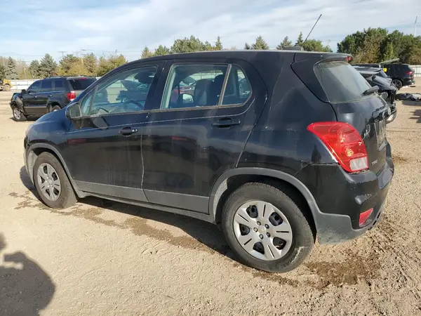 3GNCJKSB3HL235860 2017 CHEVROLET TRAX - Image 2