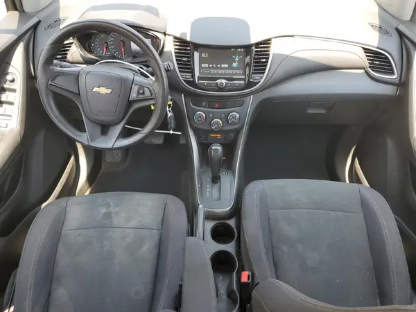 3GNCJKSB3HL256479 2017 CHEVROLET TRAX - Image 8