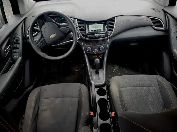3GNCJKSB3HL275467 2017 CHEVROLET TRAX - Image 8