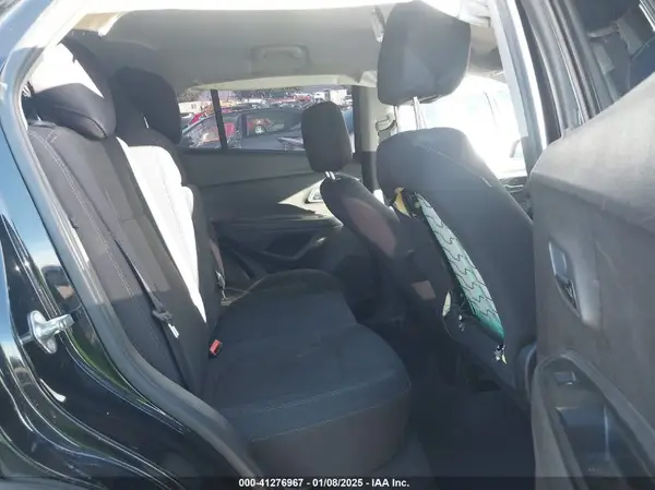 3GNCJKSB3HL281429 2017 CHEVROLET TRAX - Image 8