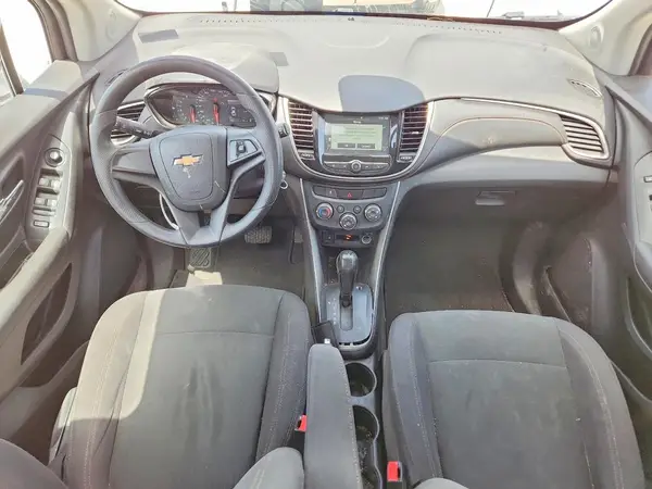 3GNCJKSB3HL282340 2017 CHEVROLET TRAX - Image 8