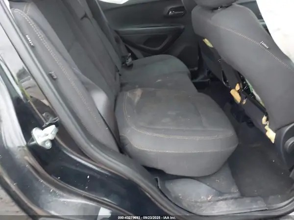3GNCJKSB3HL282645 2017 CHEVROLET TRAX - Image 8