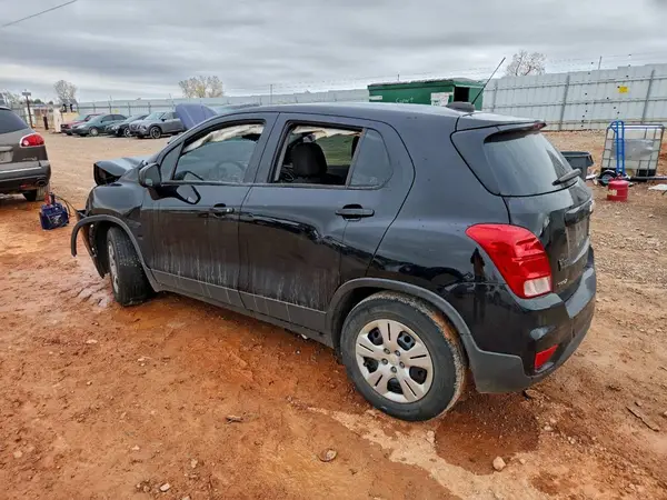 3GNCJKSB3HL283651 2017 CHEVROLET TRAX - Image 2