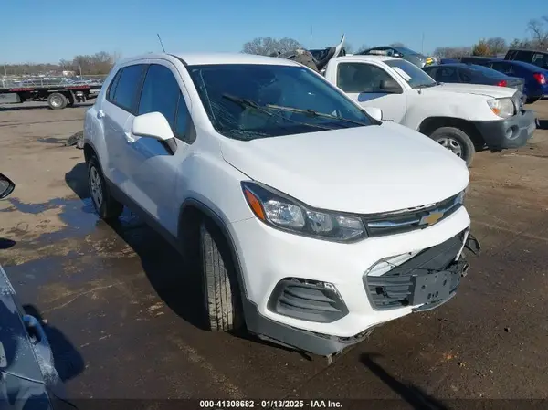 3GNCJKSB3HL285965 2017 CHEVROLET TRAX - Image 1
